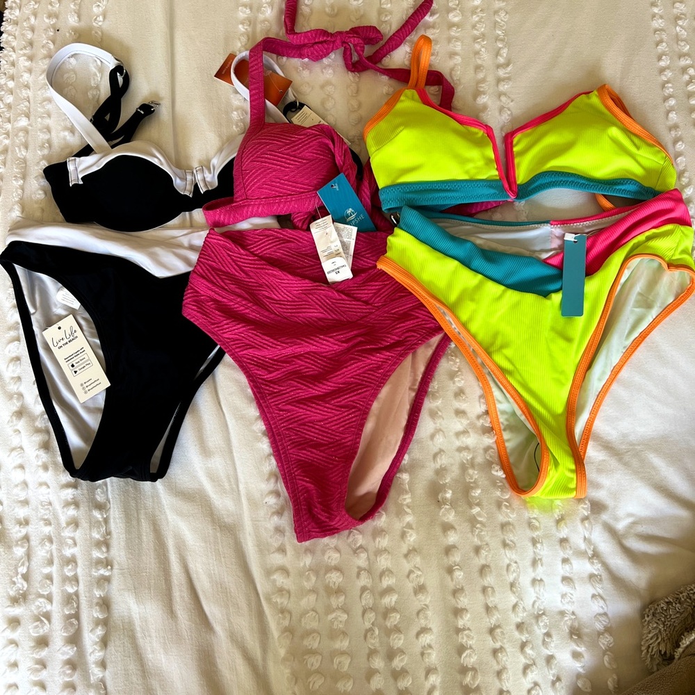 3 Brand New Cupshe Bikinis - image 1